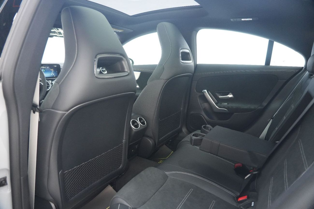 مرسيدس بنز CLA 200