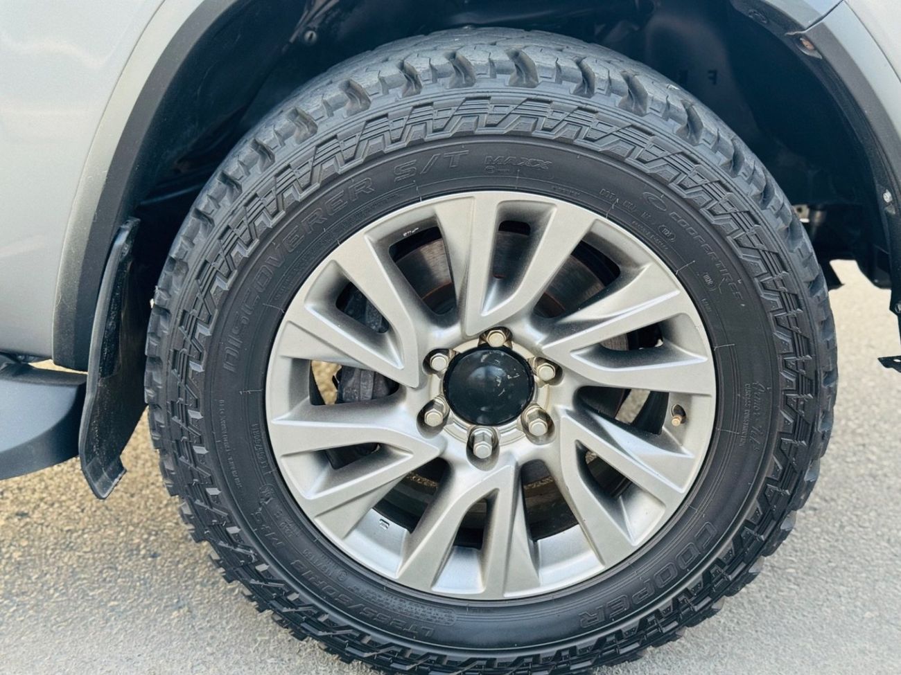 Toyota Fortuner Toyota fortuner 2021 grey RHD diesel full options