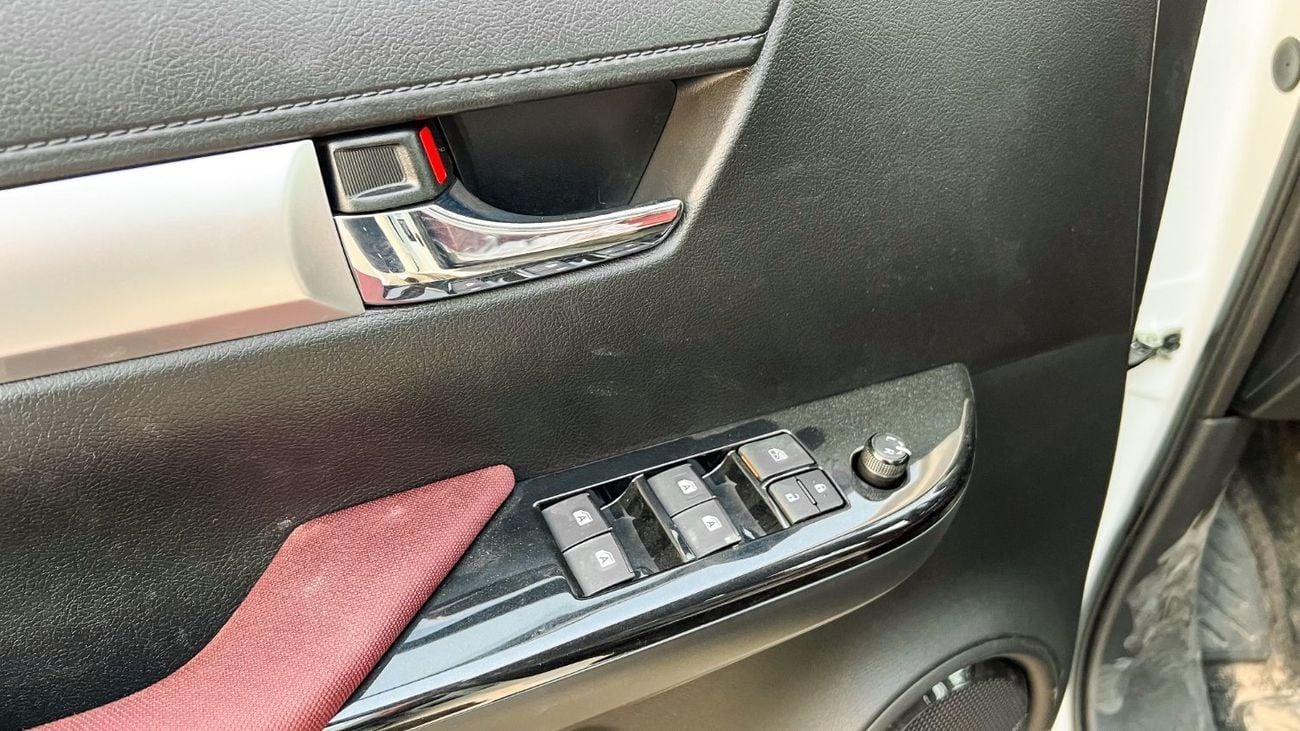 Toyota Hilux EXPORT ONLY - Toyota Hilux 4x4 2.7L DC M/T