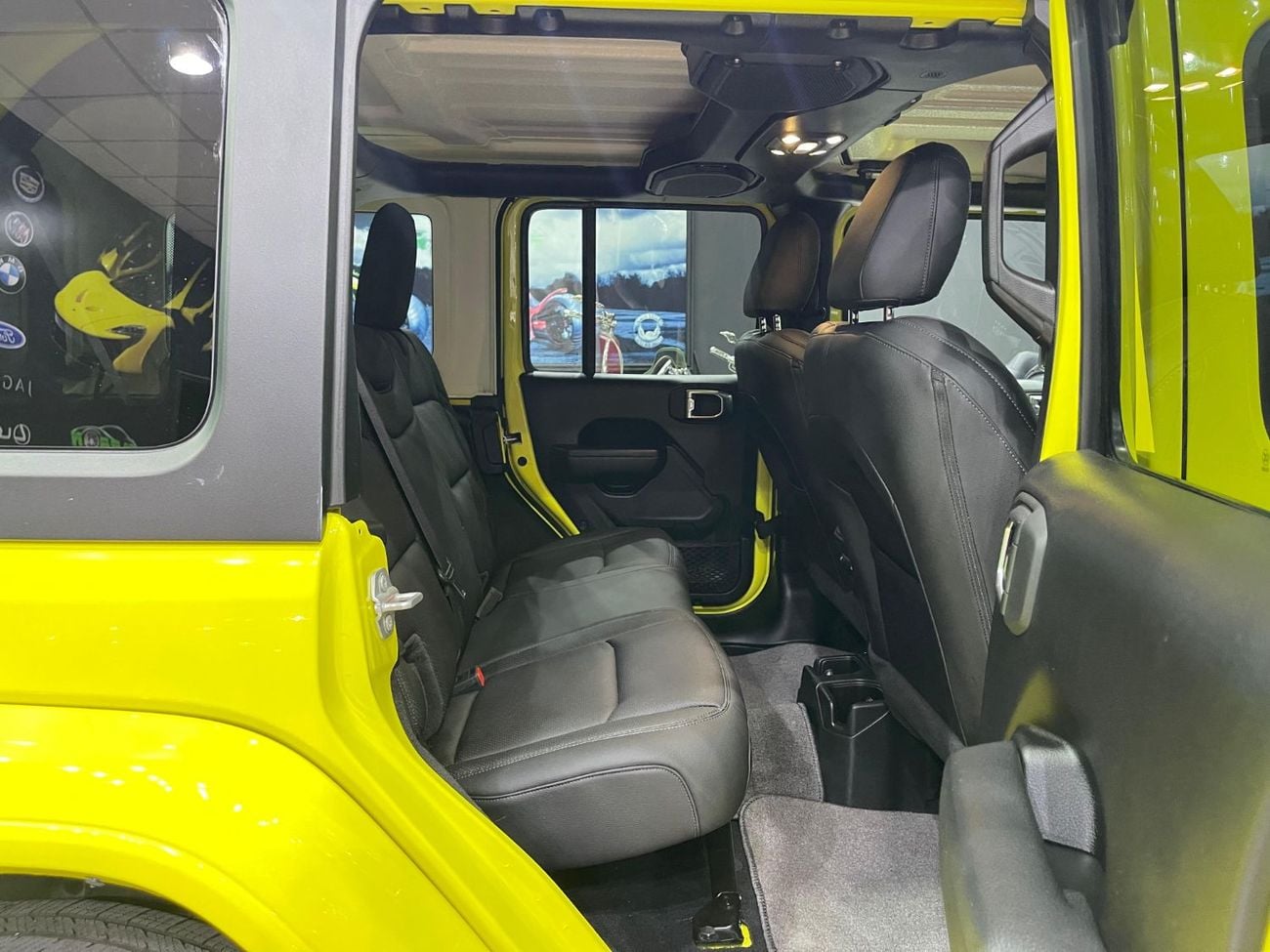 جيب رانجلر Sport S 3.6L A/T