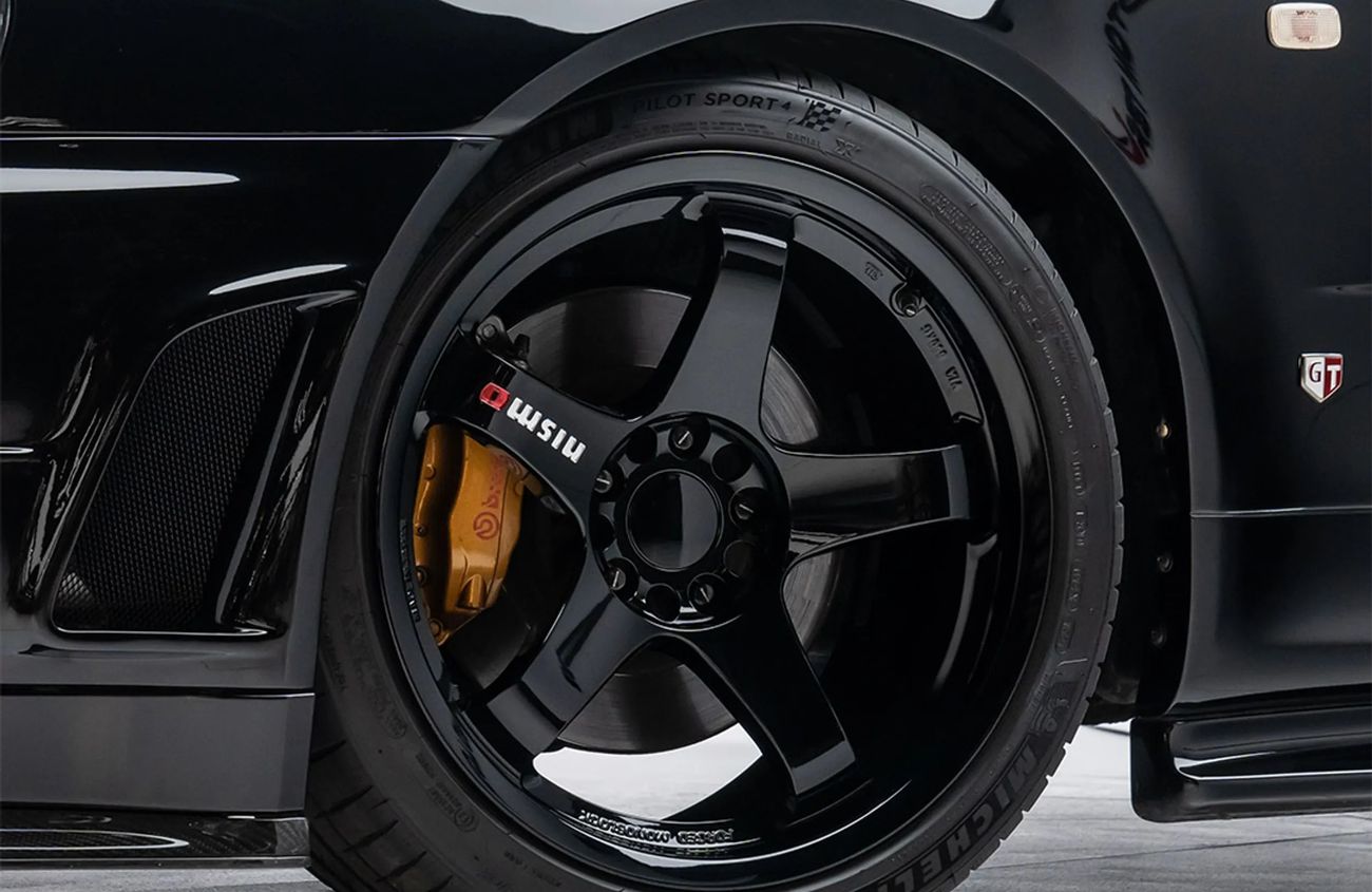 نيسان سكايلاين 2.6L I-6 Turbocharged Engine