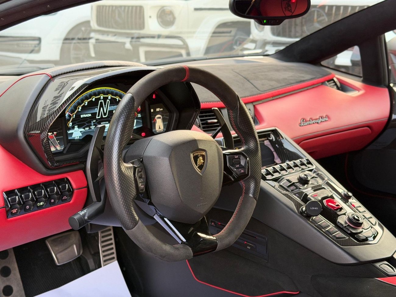 لامبورغيني أفينتادور SVJ 6.5L V12