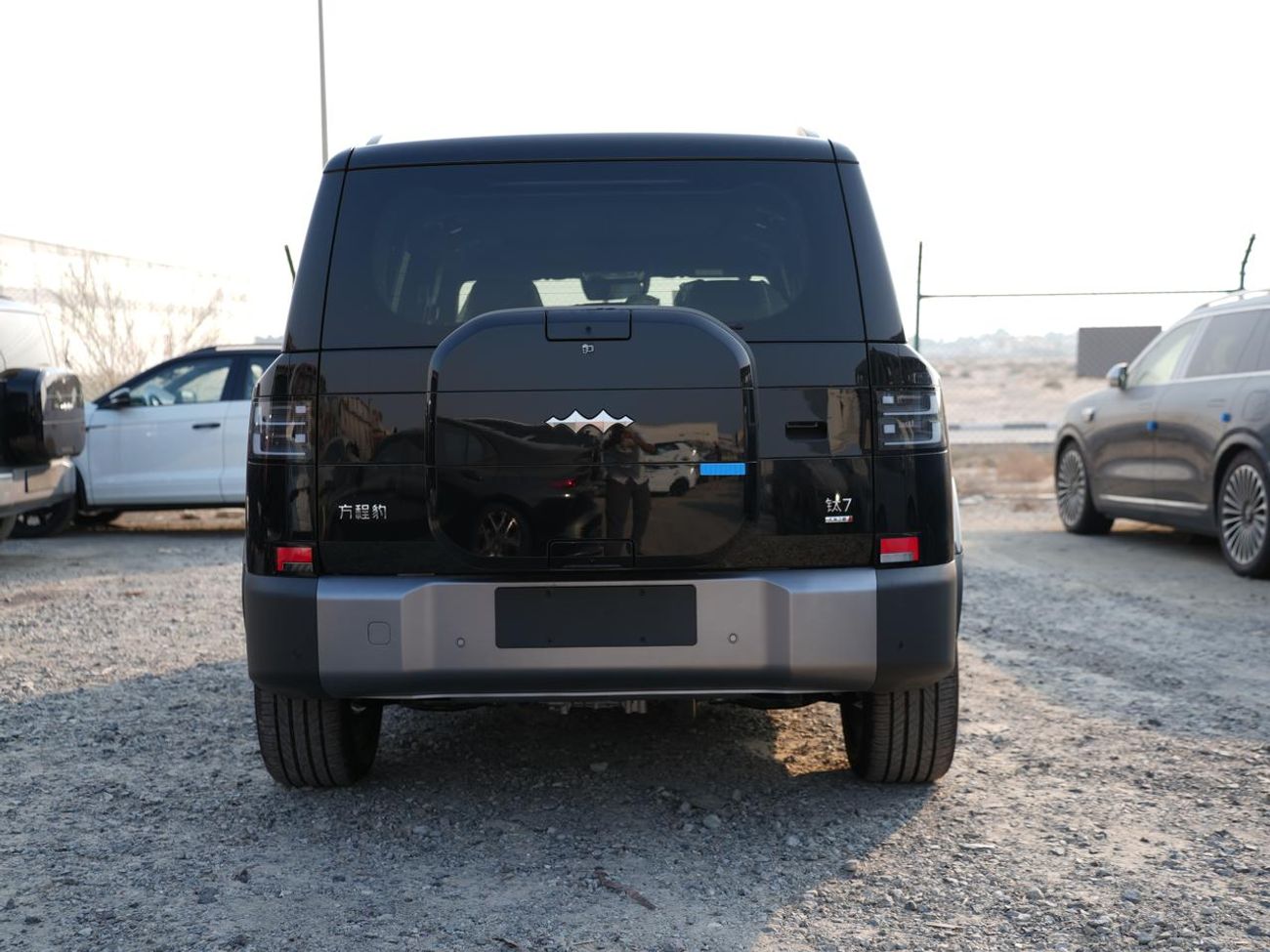 BYD Leopard Titanium 7 BYD Leopard Titanium 7 DM-i 190KM 4WD ULTRA