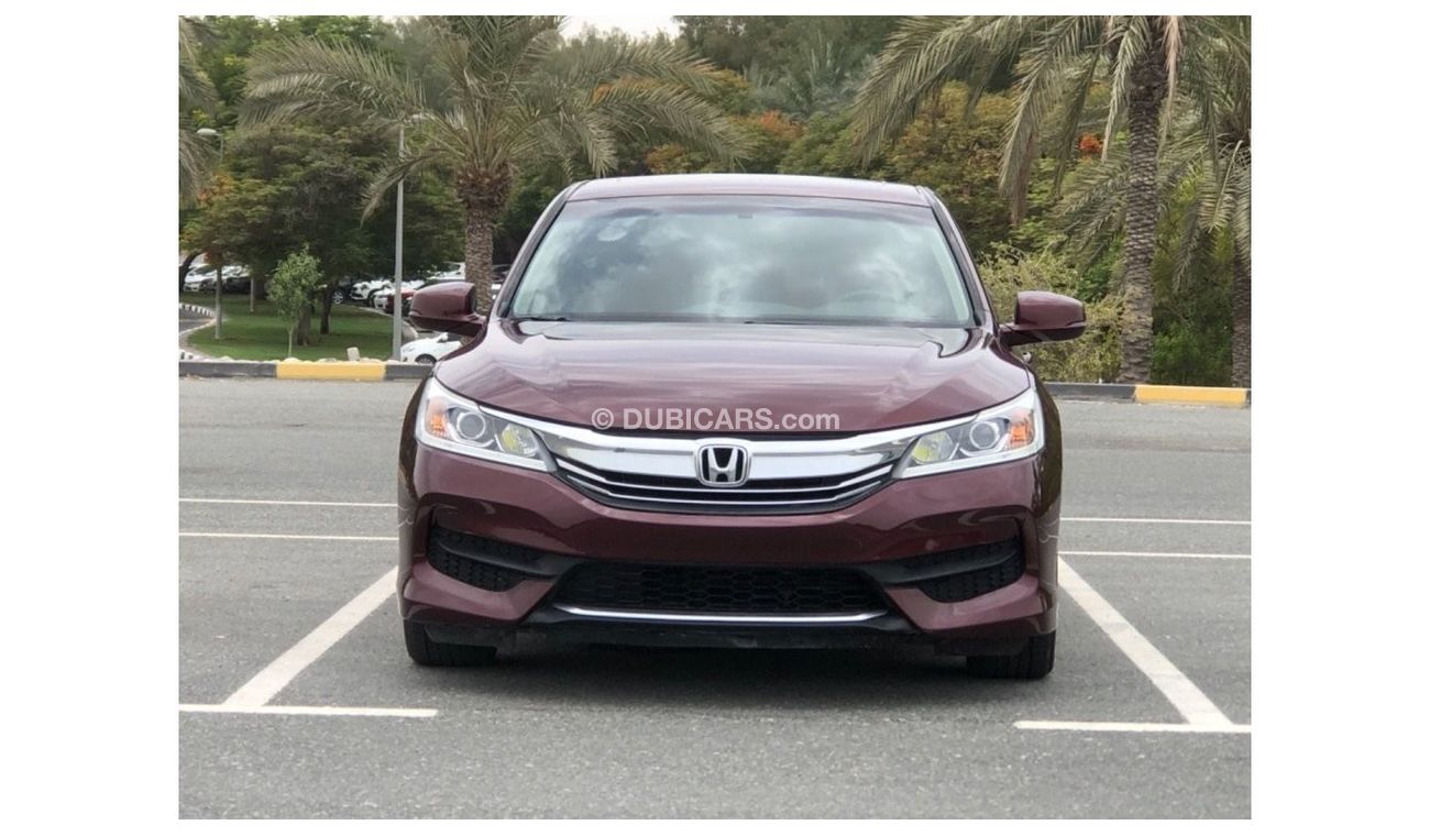 Honda Accord LX Model 2017 GCC CAR PERFECT CONDITION INSIDE AND OUTSIDE FULL OPTION SUN ROOF LEATHER SEATS NAVIGA