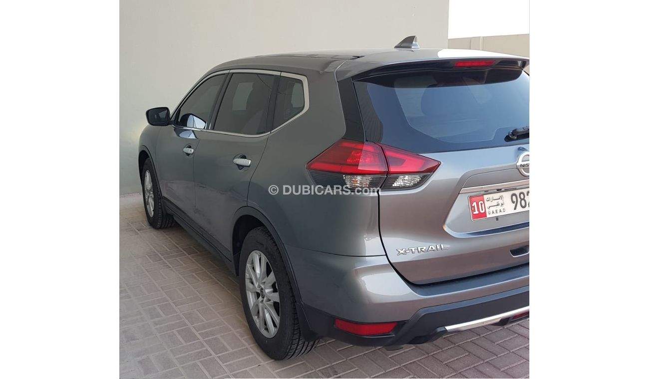 Nissan XTrail Nissan X-Trail S 2.5