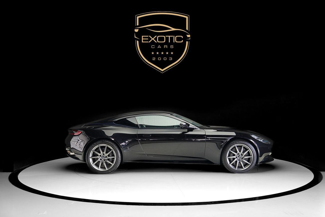 Aston Martin DB11 Std 4.0L