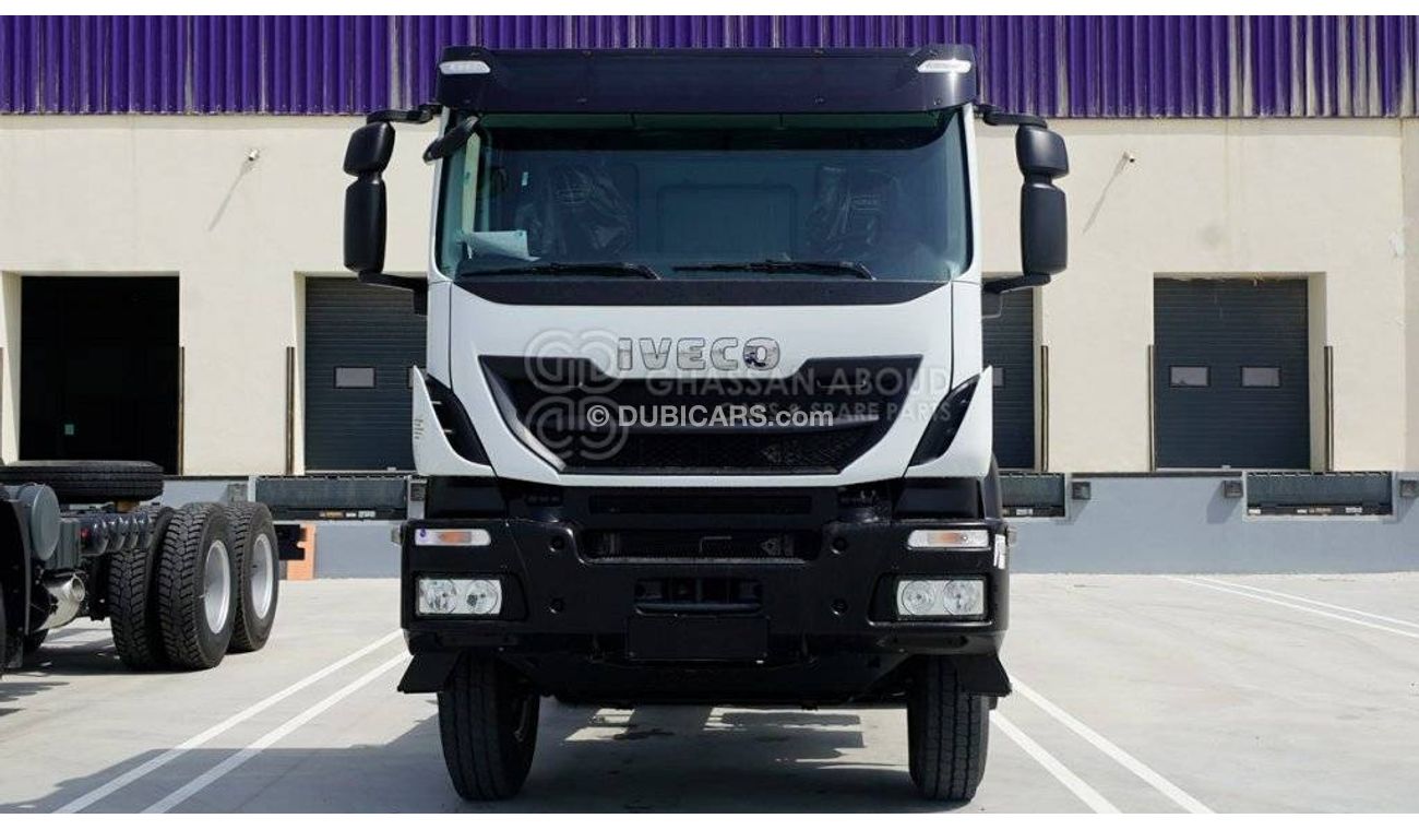 Iveco Trakker IVECO, GCW 130 Ton HP 440, Sleeper Cabin w/ Hub Reduction MY21 Tractor Head Tractor Head Diesel