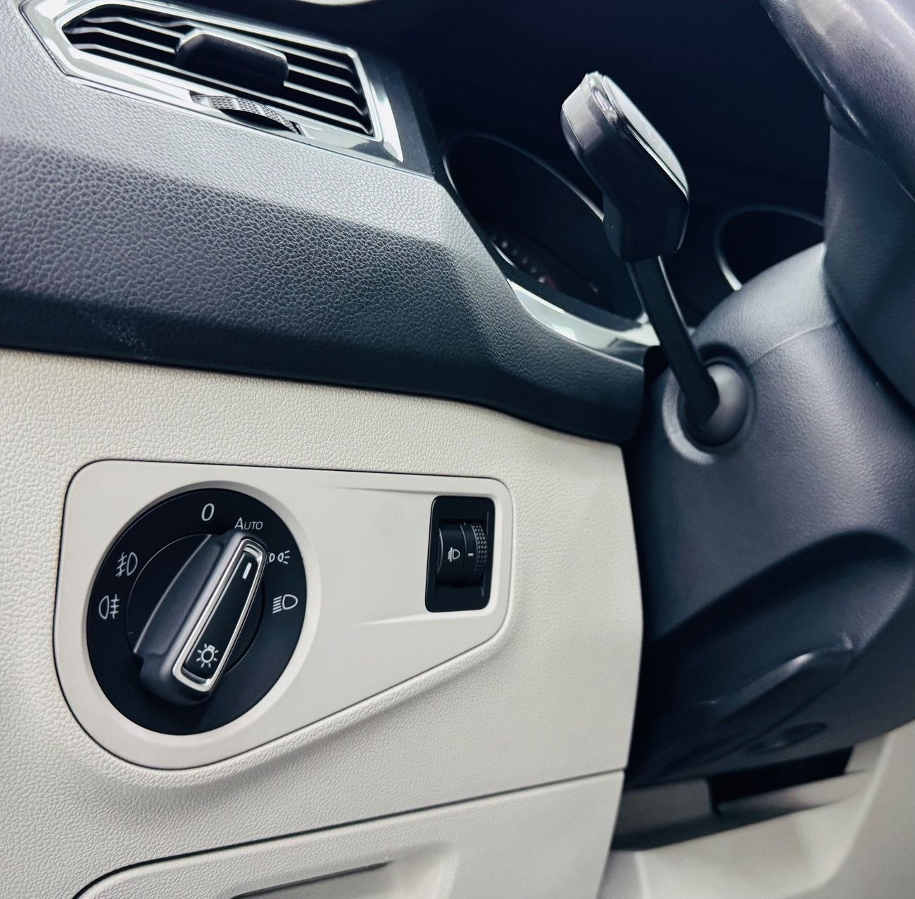 Volkswagen Tiguan S 1.4L