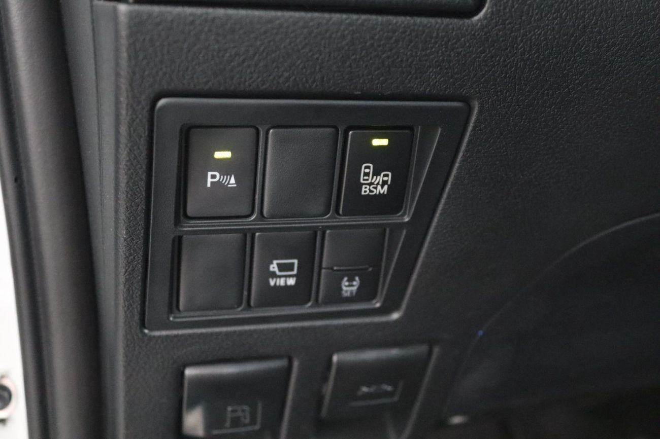 تويوتا هيلوكس 4.0 V6 **EXPORT ONLY**التصدير فقط خارج الخليج***