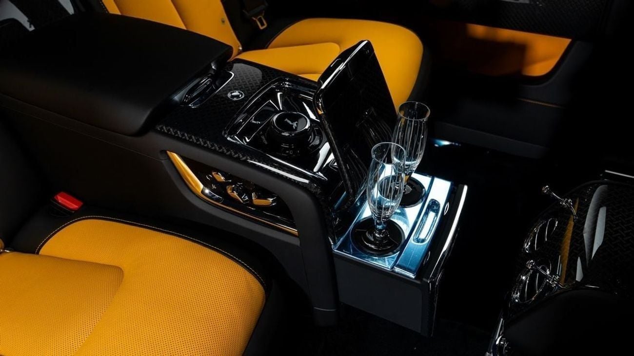 Rolls Royce Cullinan Black Badge - 2026 - GCC Specs - Under Warranty and Service Contract