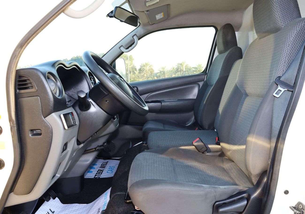 Nissan Urvan 3-Seater Manual (4-Door) NV350 SR Chiller Van for Sale – Reliable Commercial Vehicle, Perfect Condit