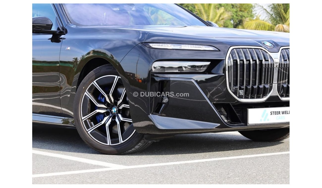 BMW 735 i 7-SERIES | M-PACKAGE | 5 Years Warranty and Service up to 100,000KM | GCC