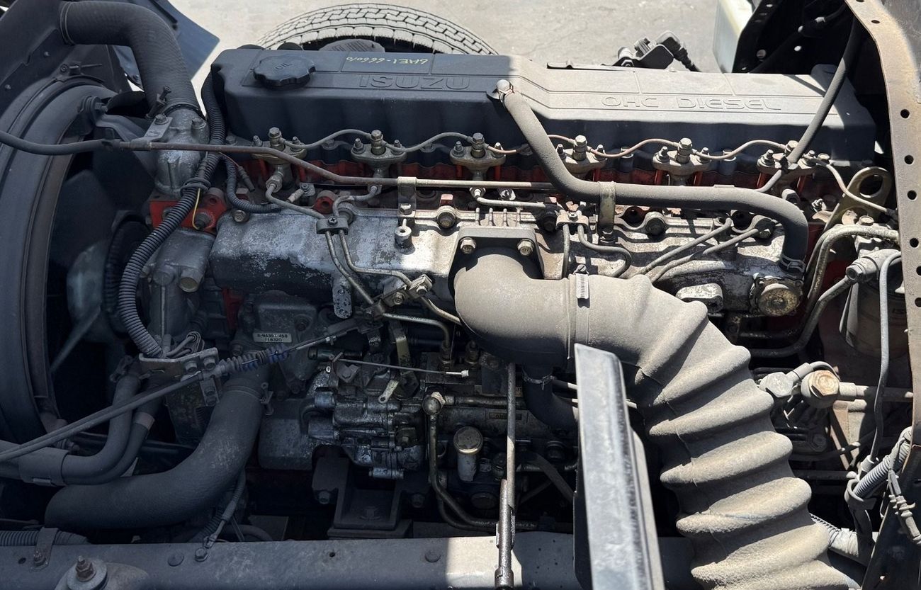 Isuzu Forward Unic Crane 330