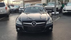 مرسيدس بنز SL 500 موديل 2009 خليجي حاله ممتازه من الداخل والخارج فل مواصفات فتحه وجلد ومثبت سرعه وتحكم كهربي كامل ونظا