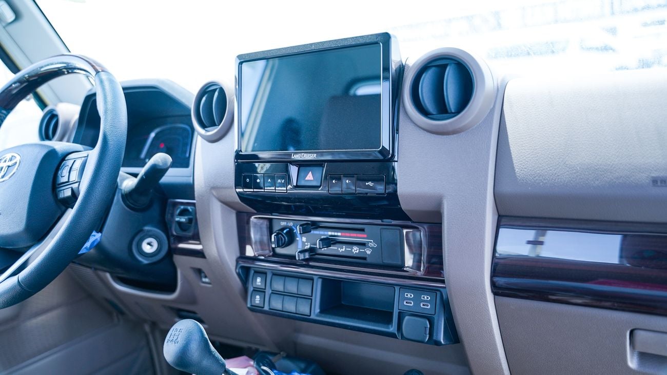 تويوتا لاند كروزر بيك آب