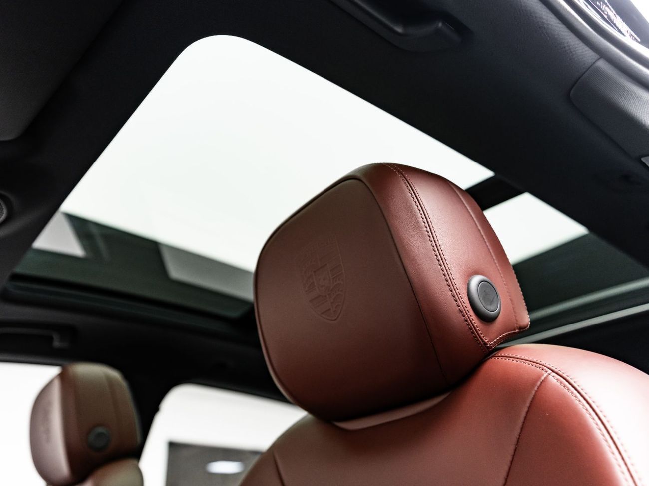 بورش كايان Base