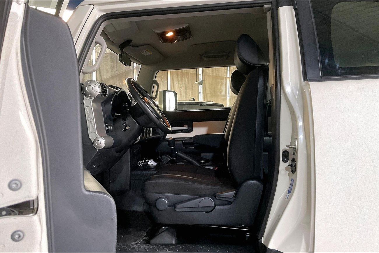 تويوتا إف جي كروزر GXR | شامل الضمان | 0 ﺪﻔﻋﺓ ﺃﻮﻟﻯ