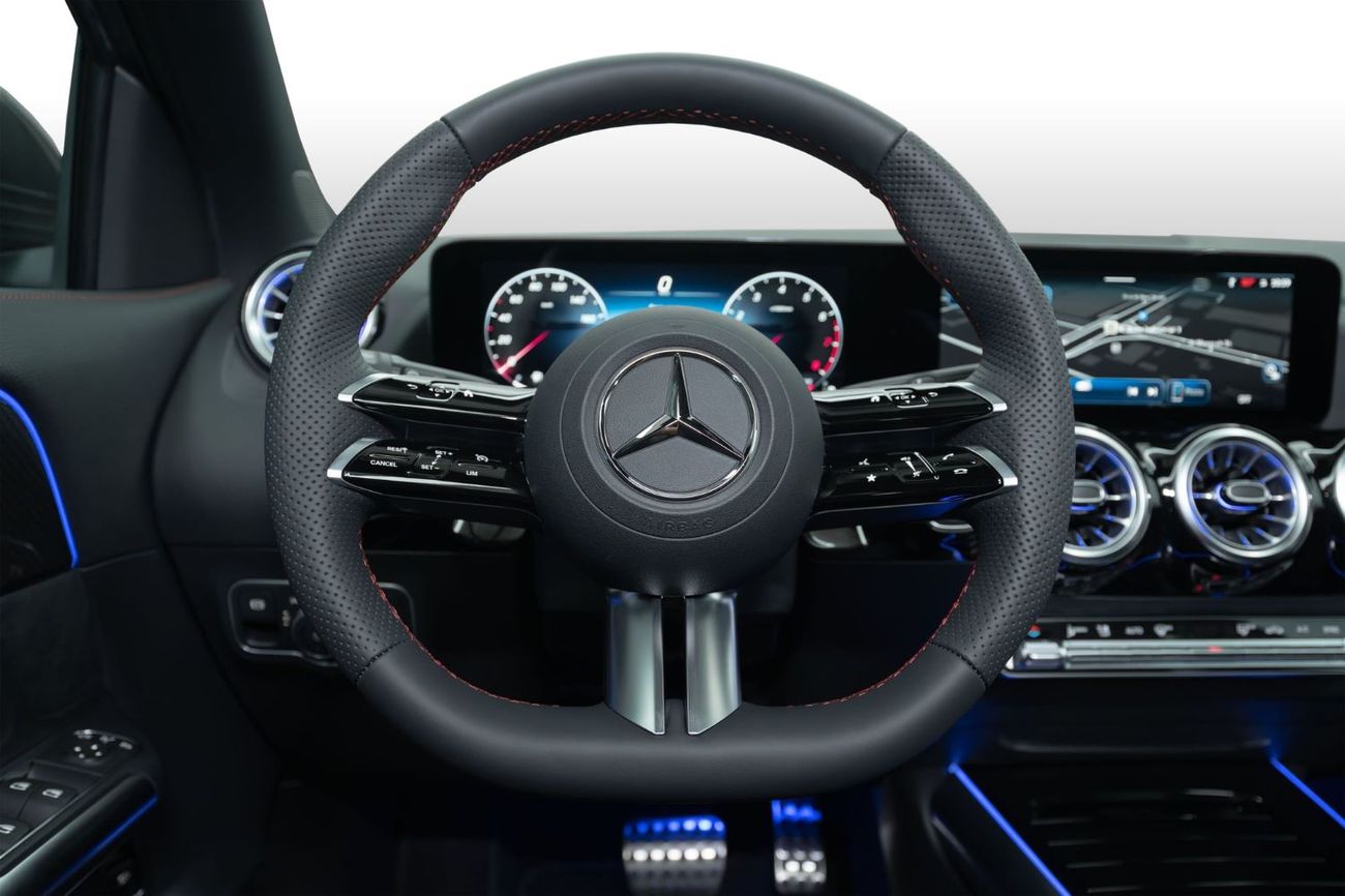 مرسيدس بنز GLA 200 RAMADAN OFFER | 0% Downpayment | EMC Mercedes-Benz Warranty | AED 2,874 P/M