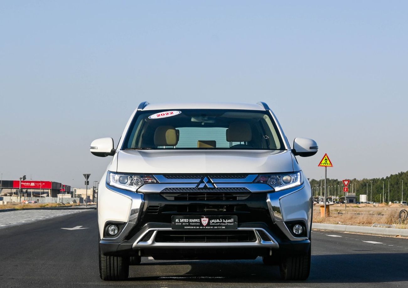 Mitsubishi Outlander MITSUBISHI OUTLANDER 2022 GCC  _ GLX 4X4 _ IN EXCELLENT CONDITION