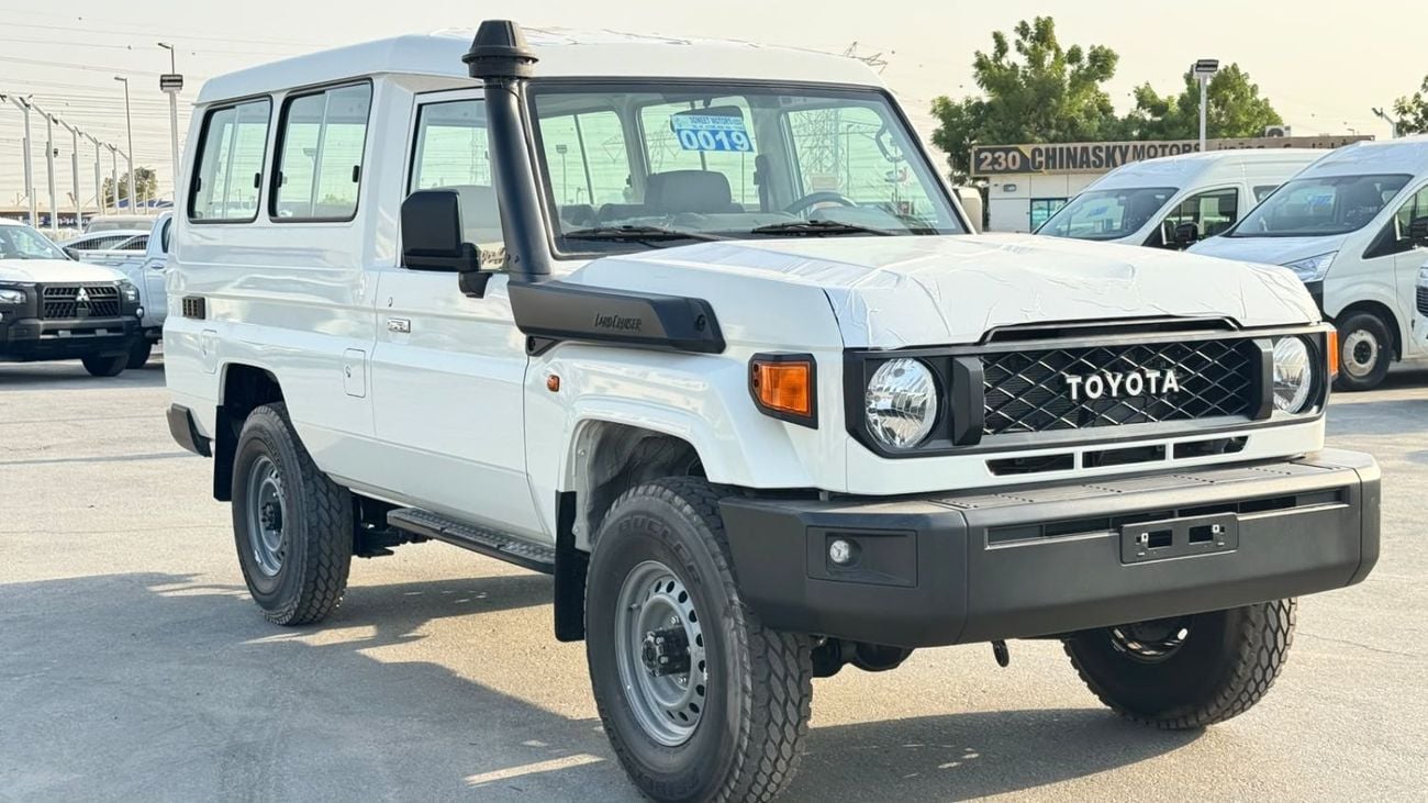 تويوتا لاند كروزر 70 إل سي 78 هاردتوب 4.0L يدوي