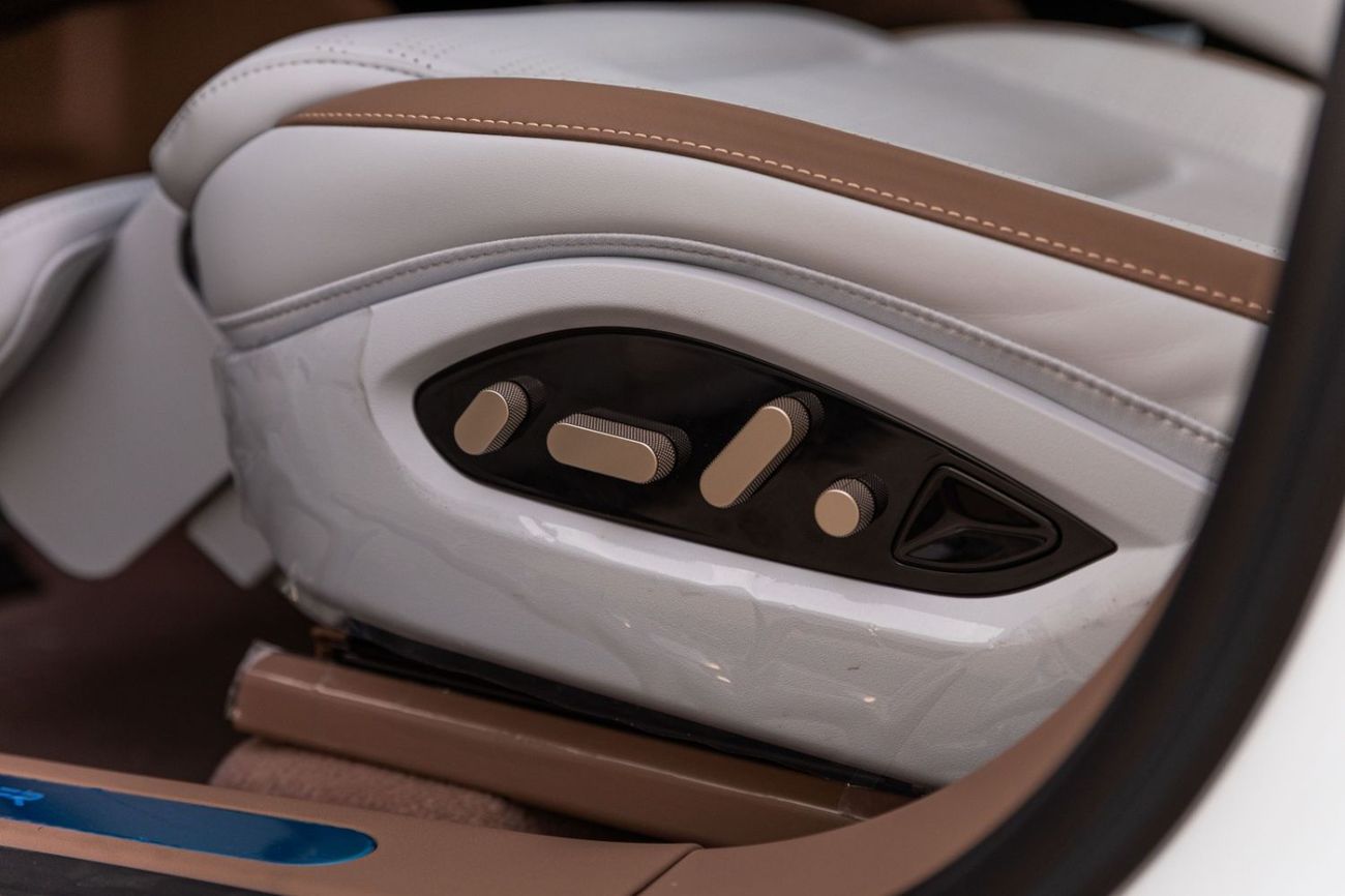 Avatr 07 3 YEAR WARANTY AND 2 YEARS SERVICE