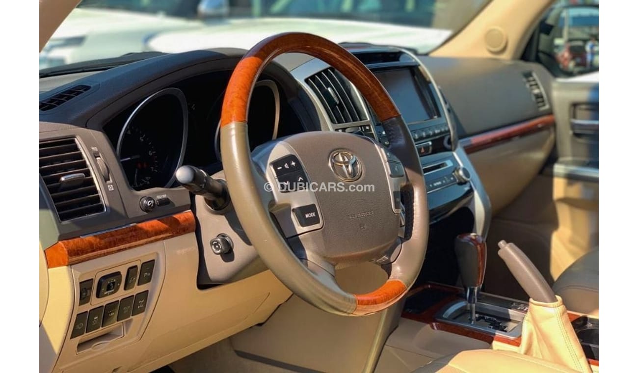 Toyota Land Cruiser VXR