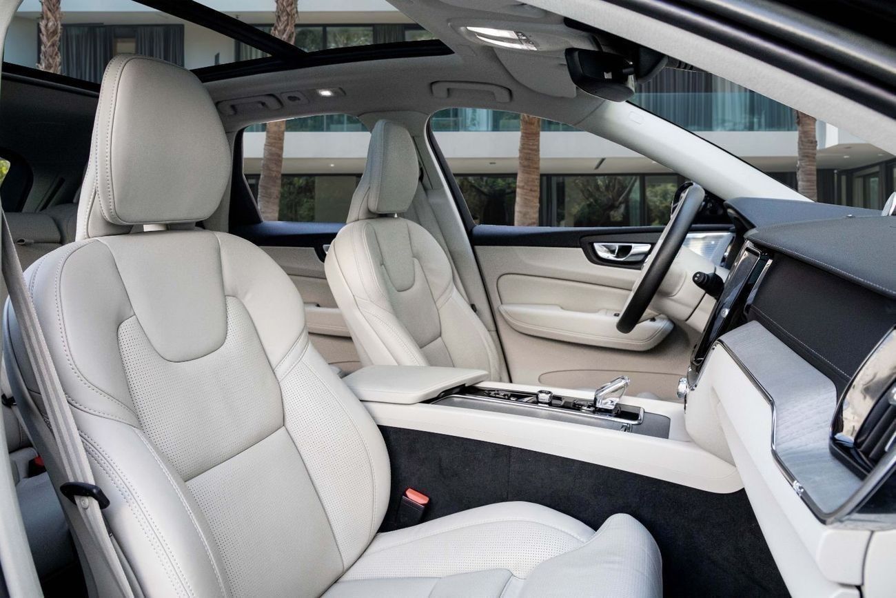 Volvo XC60 Ultimate Bright | 3,221 P.M  | 0% Downpayment | Volvo Warranty!