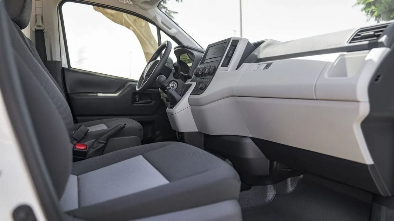 تويوتا هاياس GL TOYOTA HIACE HR 3.5L Petrol MT 14 SEATER MY2023 – WHITE
