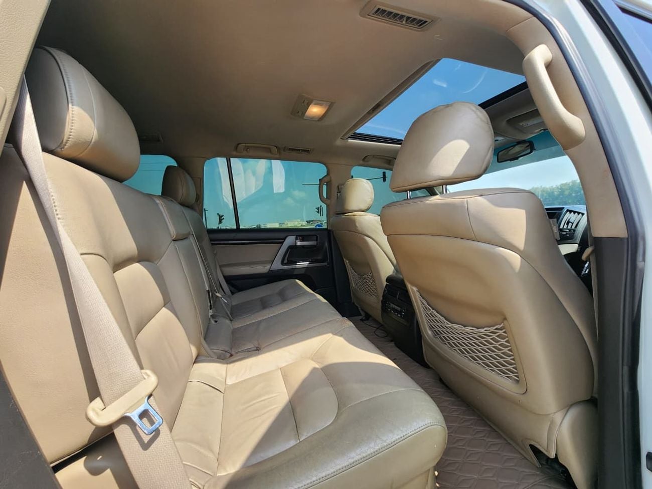 Toyota Land Cruiser VXR V8