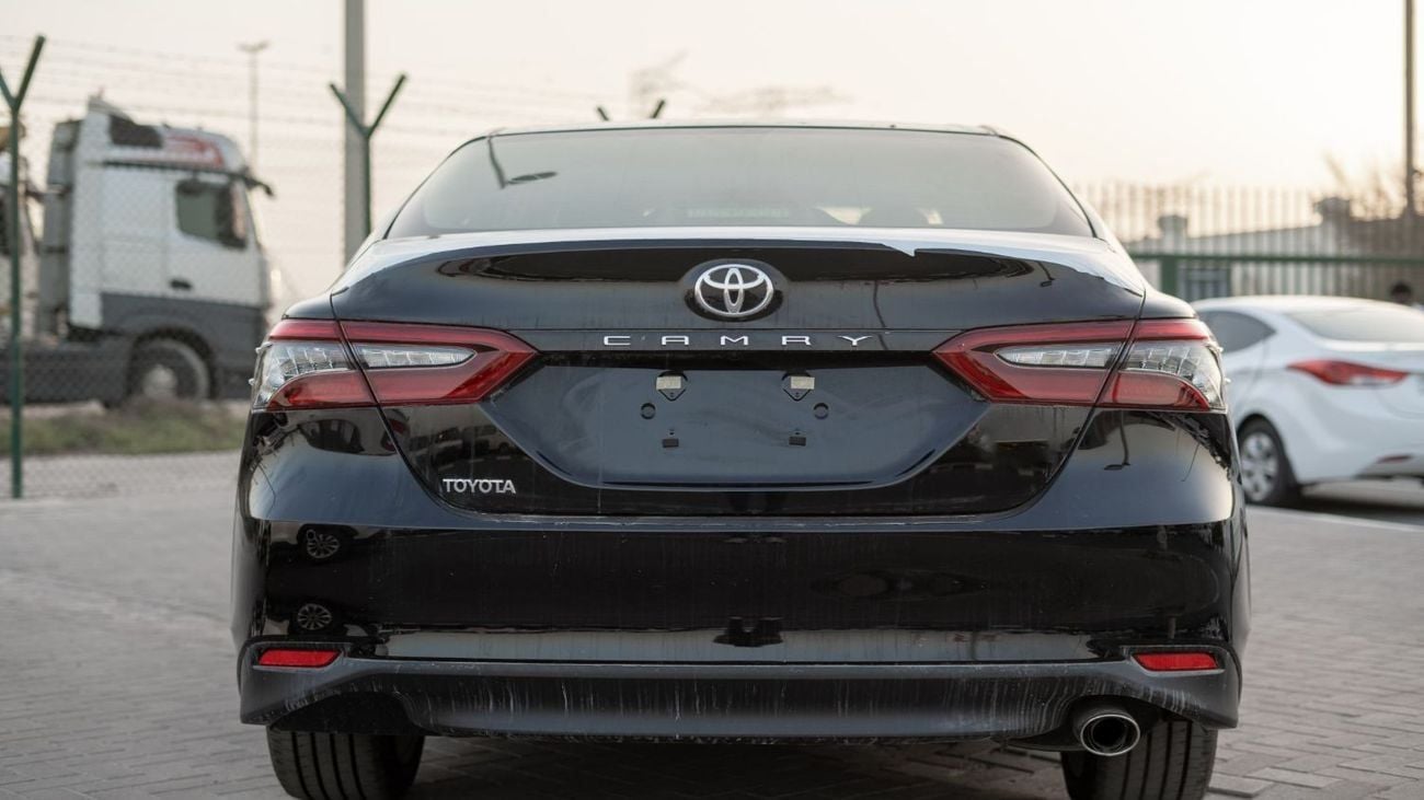 تويوتا كامري XLE 2.5L Executive 2024YM