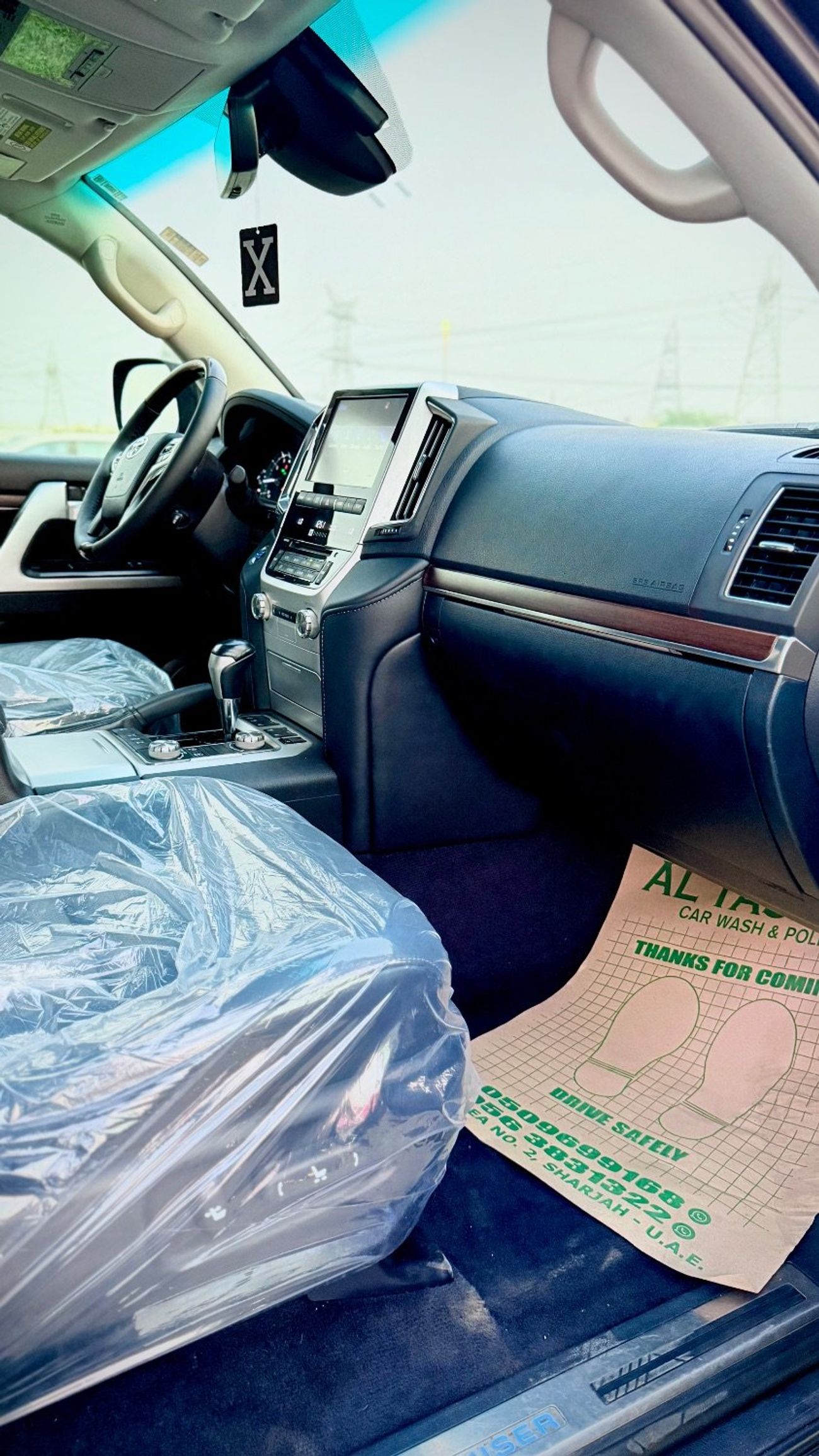 تويوتا لاند كروزر 2017 LHD VXR V8 Full Option Very Clean And Perfect Condition