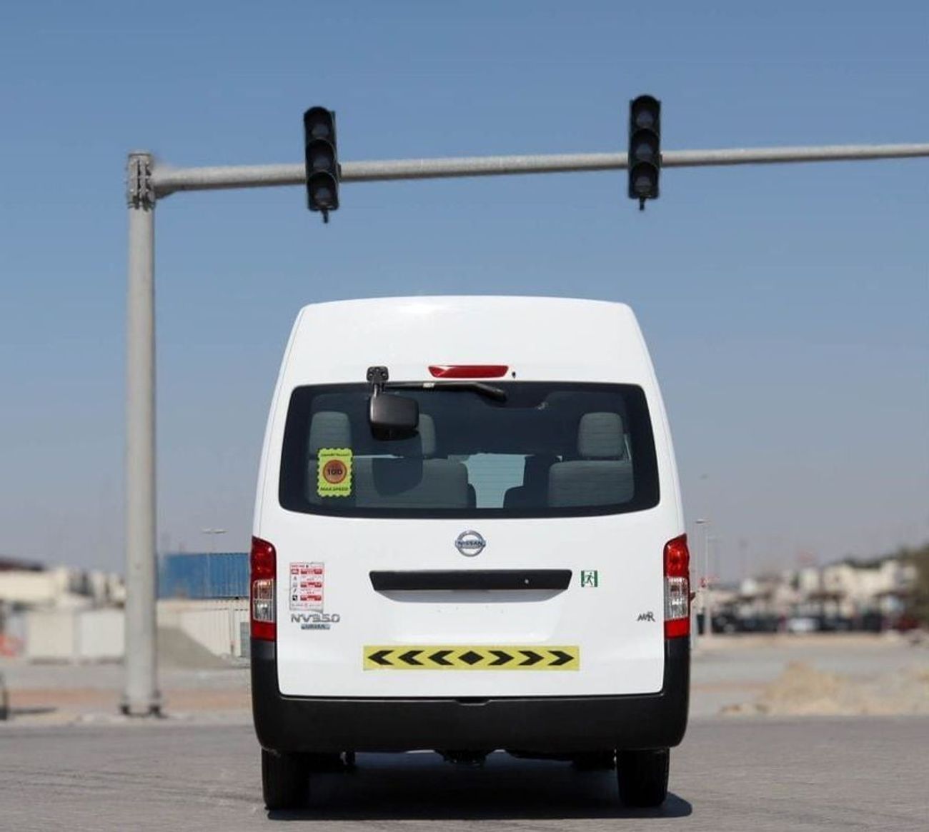 Nissan Urvan Std 2.5L (14 Seater) Nissan Urvan | 2.5 L | 2020 | GCC | Accident-Free | In Excellent Condition | 12