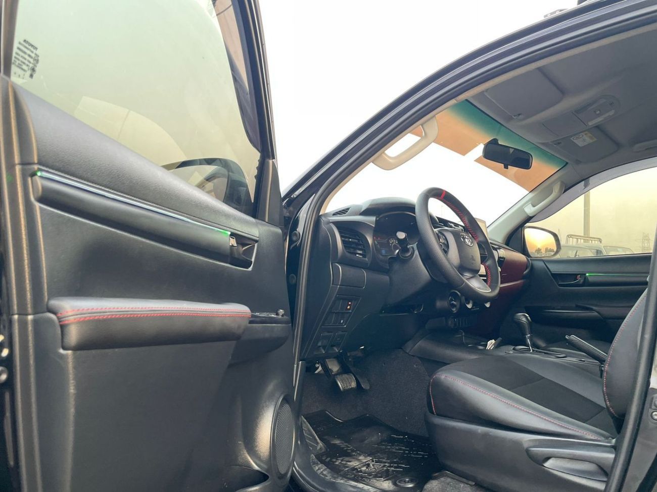 Toyota Hilux 2021 Toyota Hilux Revolution Edition Off road Package Full Option - 2.7L V4 AWD 4x4 - Full Bullbar A