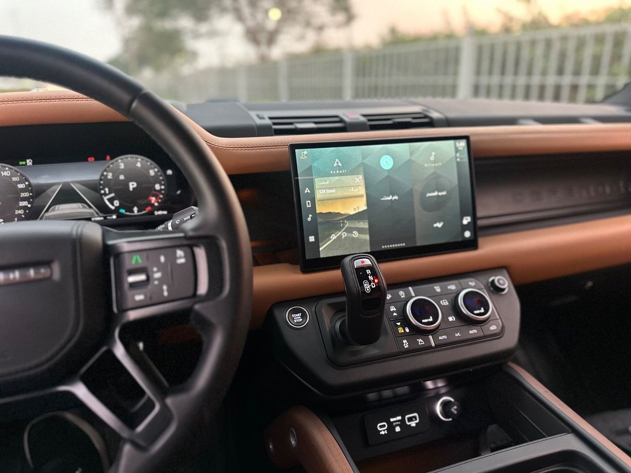 لاند روفر ديفندر P400 110 HSE 3.0L (5 Seater)