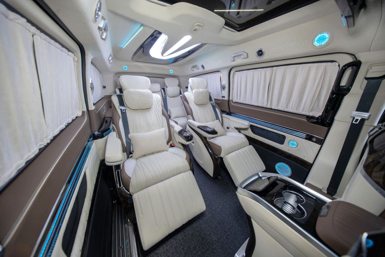 Mercedes-Benz V 300 Ramadan Special Offer | 1 of 28 Magellan Edition | 2 Year Interior Warranty