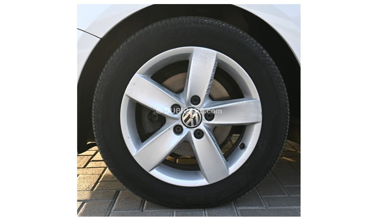 Volkswagen Jetta GCC EXCELLENT CONDITION WITHOUT ACCIDENT 2012 2.0