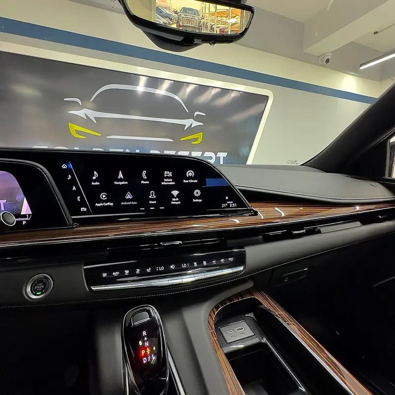 كاديلاك إسكالاد Premium Luxury 6.2L 4WD Premium Luxury