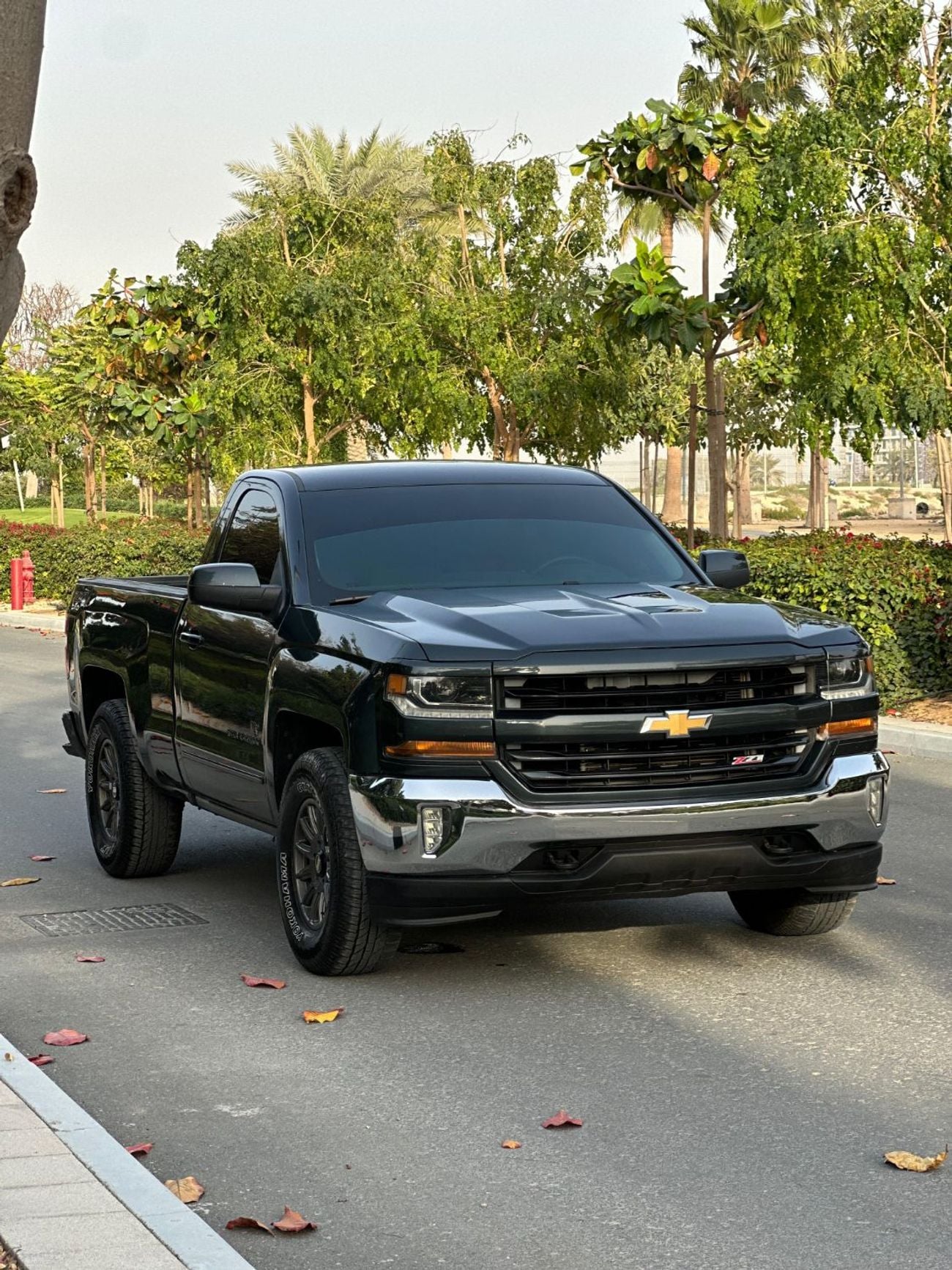 Chevrolet Silverado 1500 REG/CAB LT Z71 CLOTH 1500 C/C LT2 MIDNIGHT ED