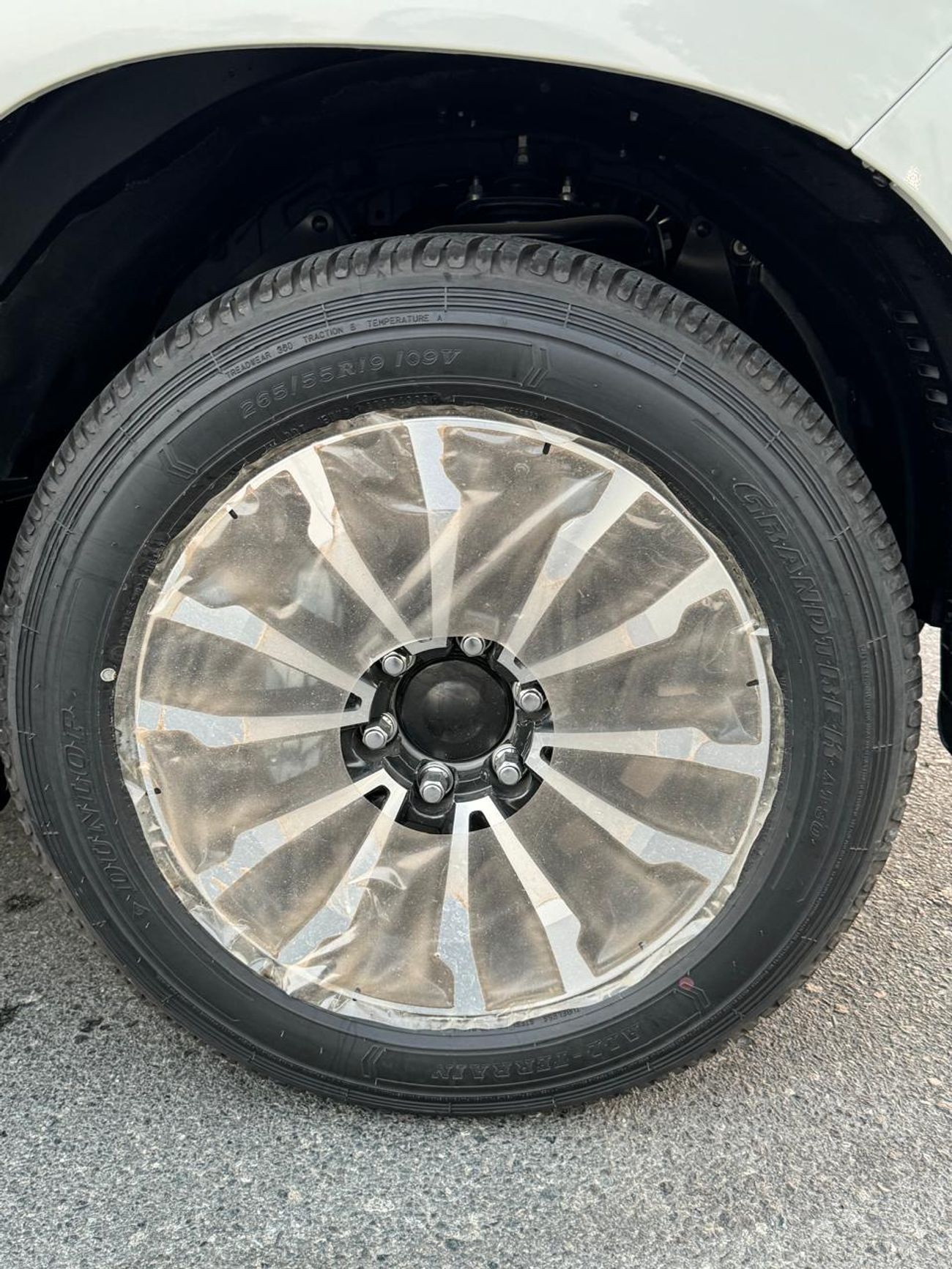 Toyota Prado 4.0 VX V6  Full Option (Ready Stock) GCC