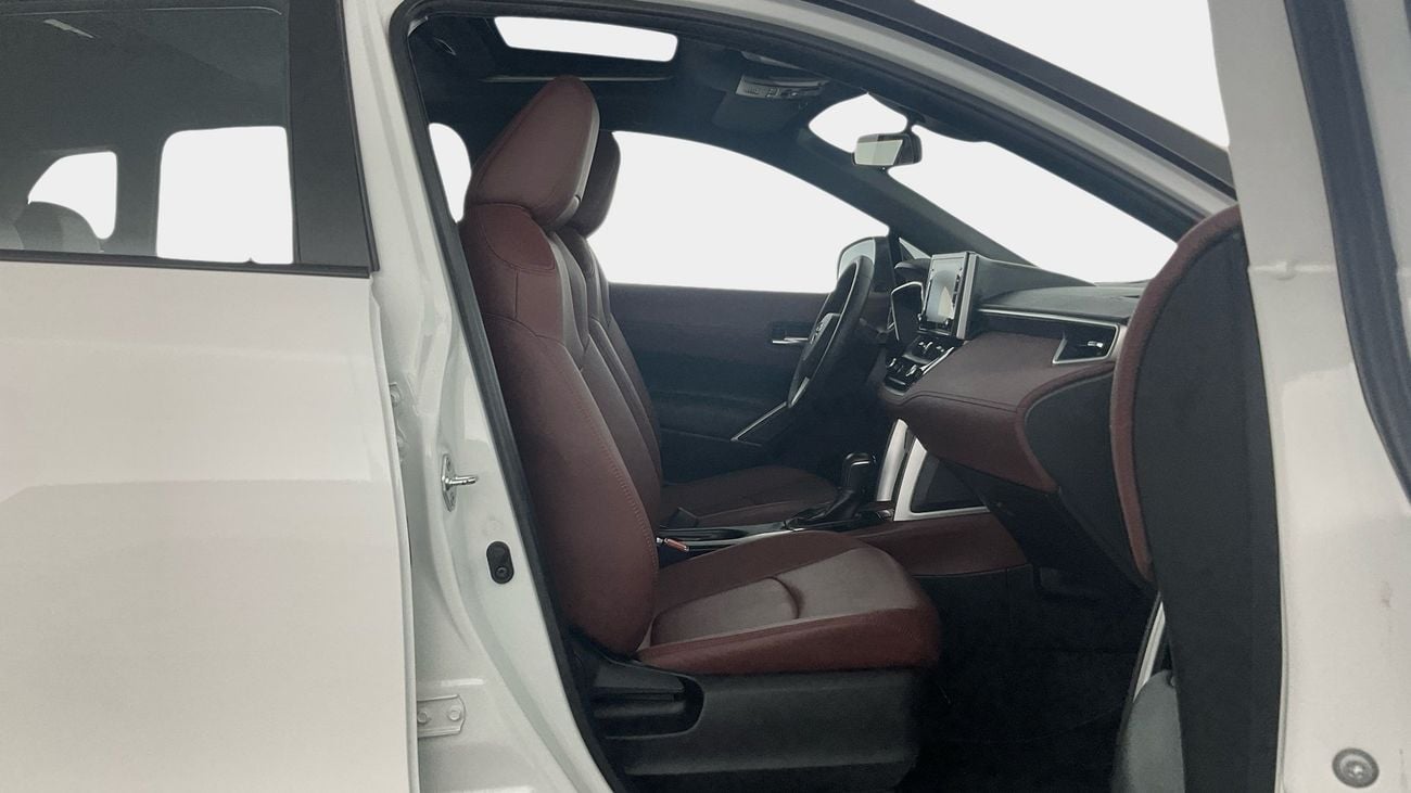 Toyota Corolla Cross GLI | upto AED 20,000 Ramadan Discount | Guaranteed Warranty | 0 Down Payment