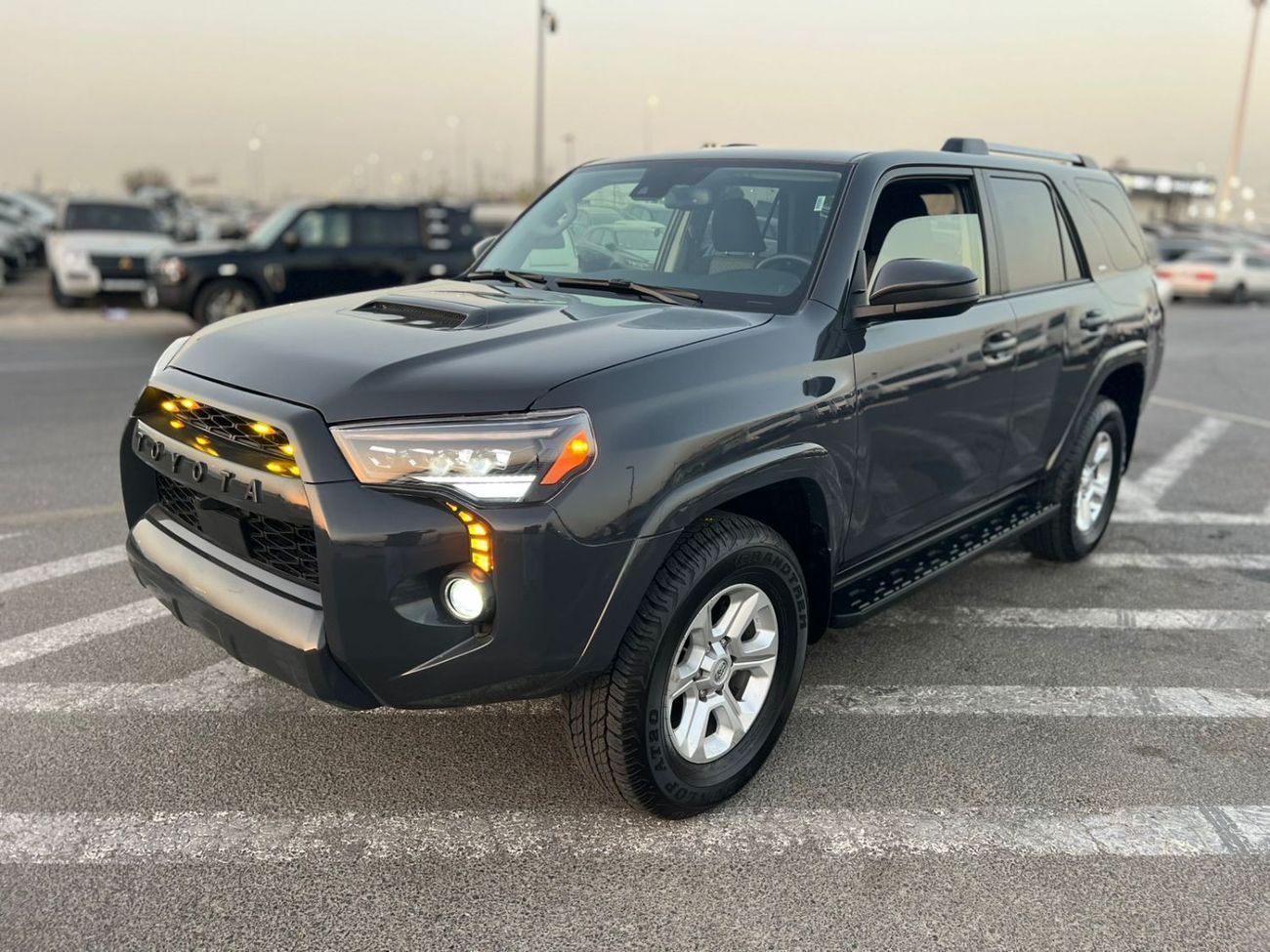 تويوتا Runner4 2024 TOYOTA 4Runner SR5 - Push Start - Electric Seats - Rear Camera - 4wheel 4X4 -
