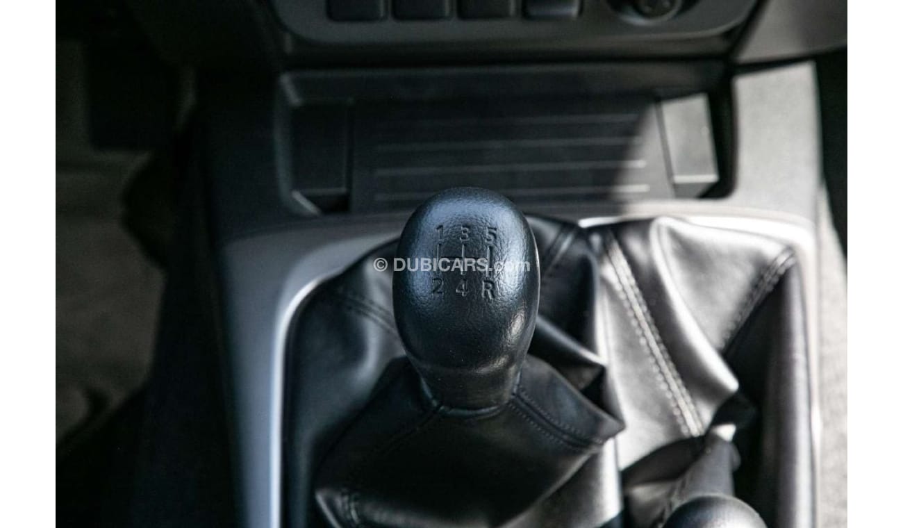 Mitsubishi L200 2023 Mitsubishi L200 Double Cab Petrol Manual