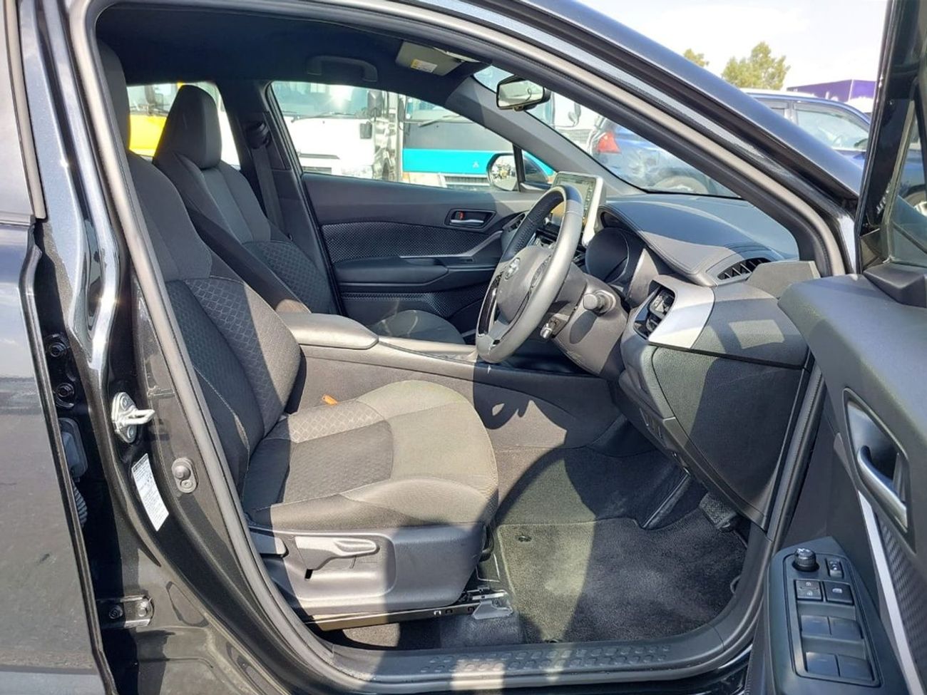 تويوتا CHR TOYOTA C-HR SUV RHD 2022 MODEL 1.2 L PETROL AUTOMATIC(PM31492)