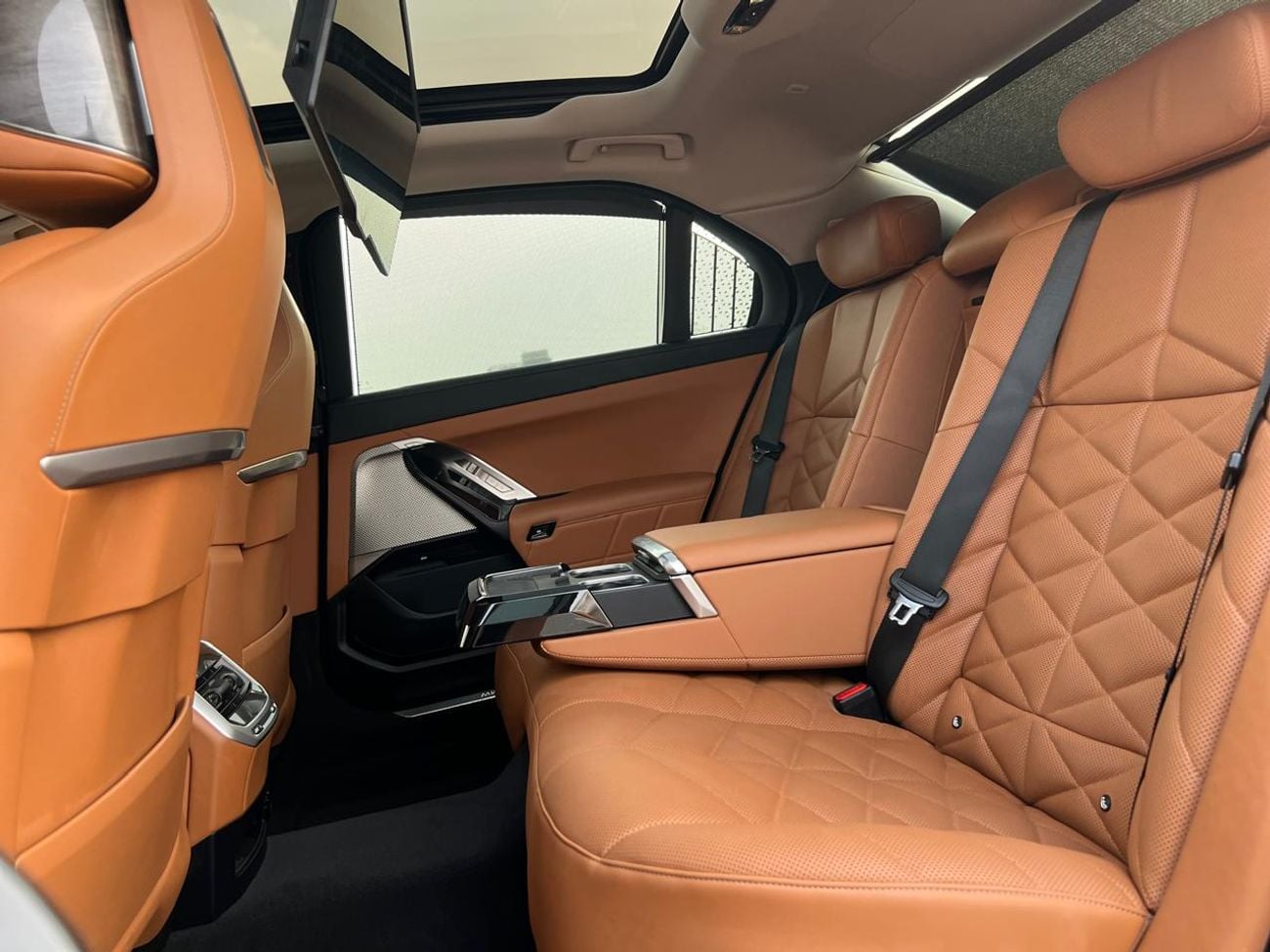BMW 735i MASTERCLASS PURE EXCELLENCE