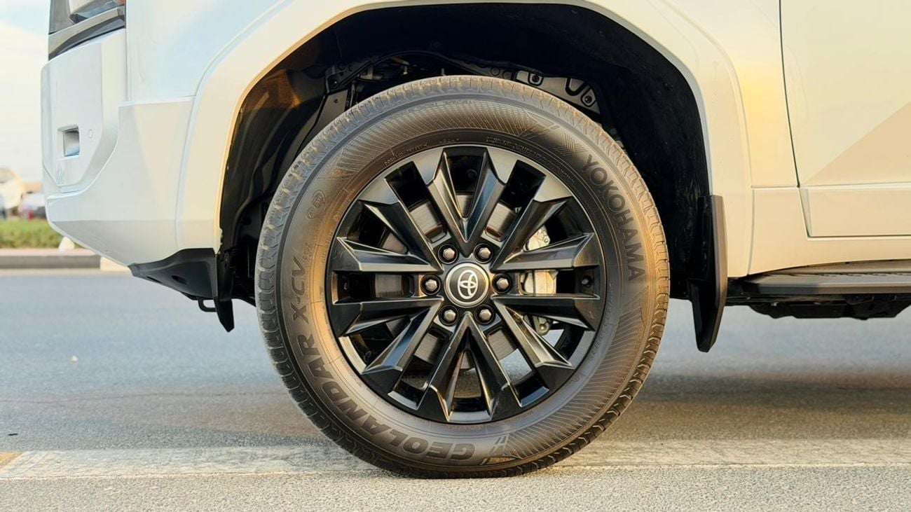 تويوتا برادو KAKADU | BRAND NEW CONDITION | 360 VIEW CAMERA | ELECTRIC HEATED & MEMORY SEATS | AT | PANORAMIC SUN