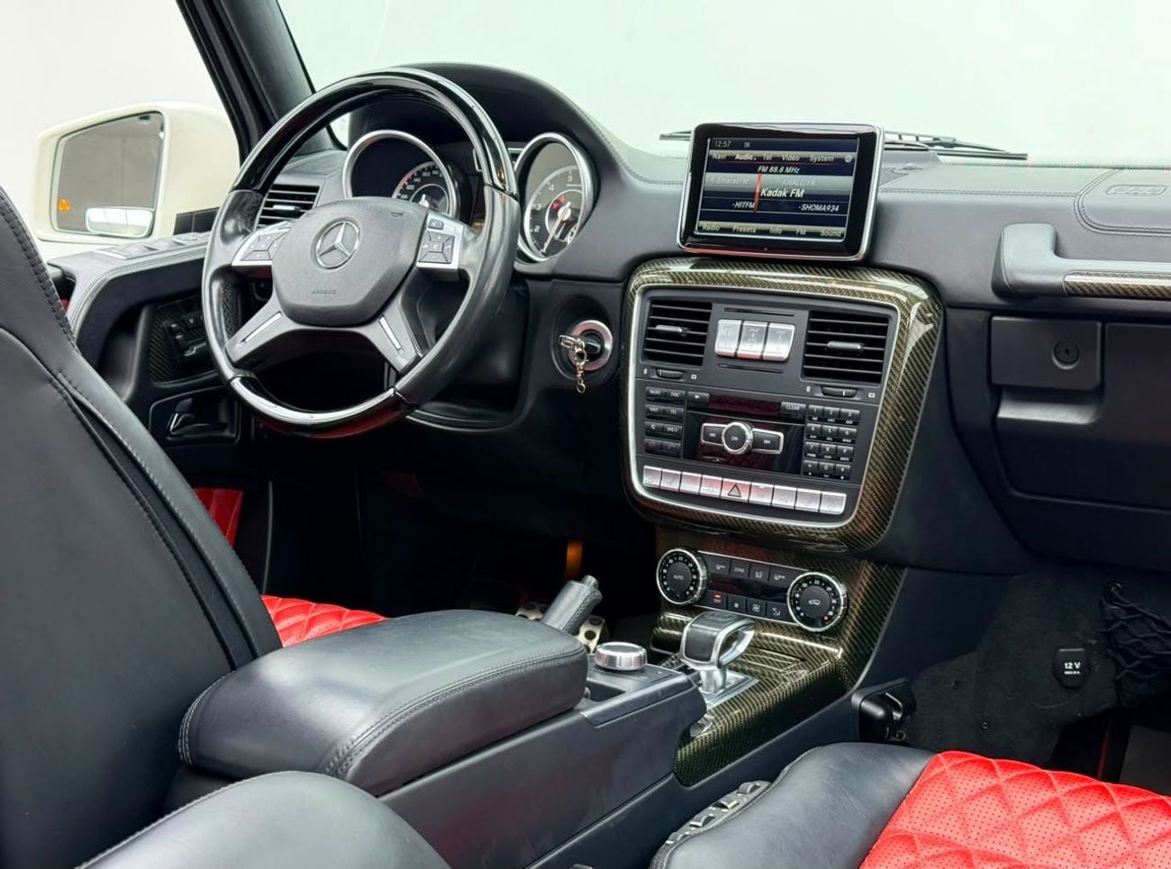 مرسيدس بنز G 63 AMG STANDARD 2015 Mercedes-AMG G63, Service History, Excellent Condition , GCC Specs.