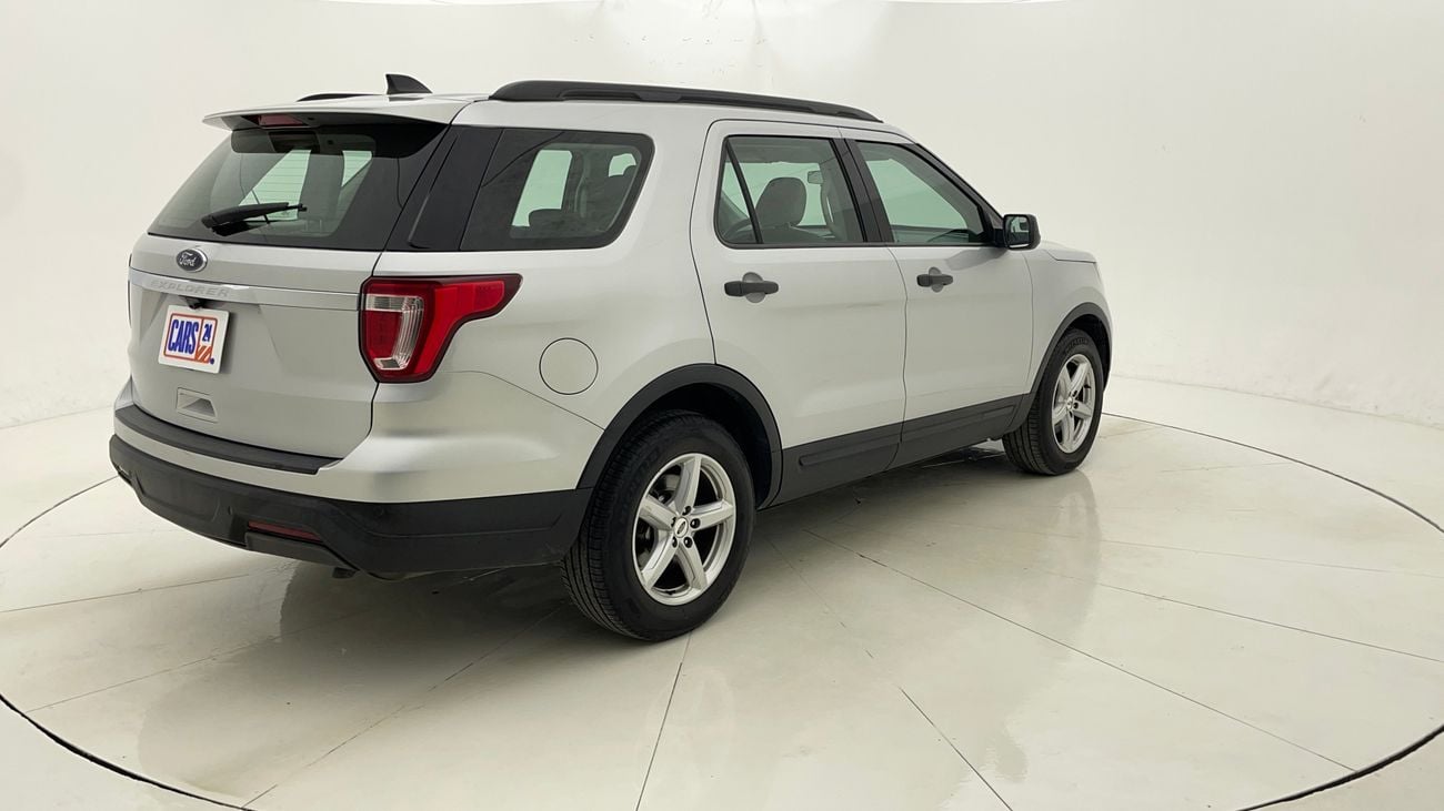 فورد إكسبلورر BASE FWD 3.5 | بدون دفعة مقدمة | اختبار قيادة مجاني للمنزل