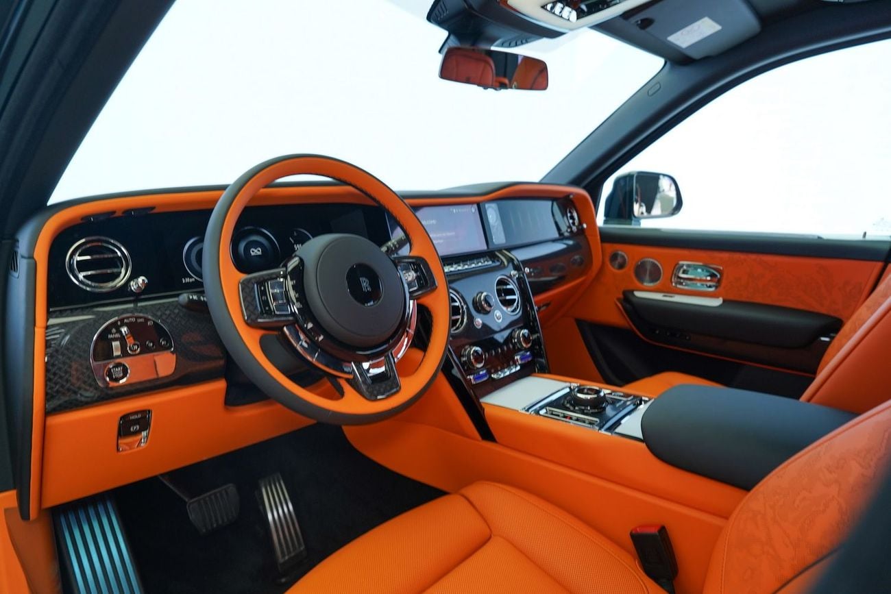 Rolls Royce Cullinan BLACK BADGE