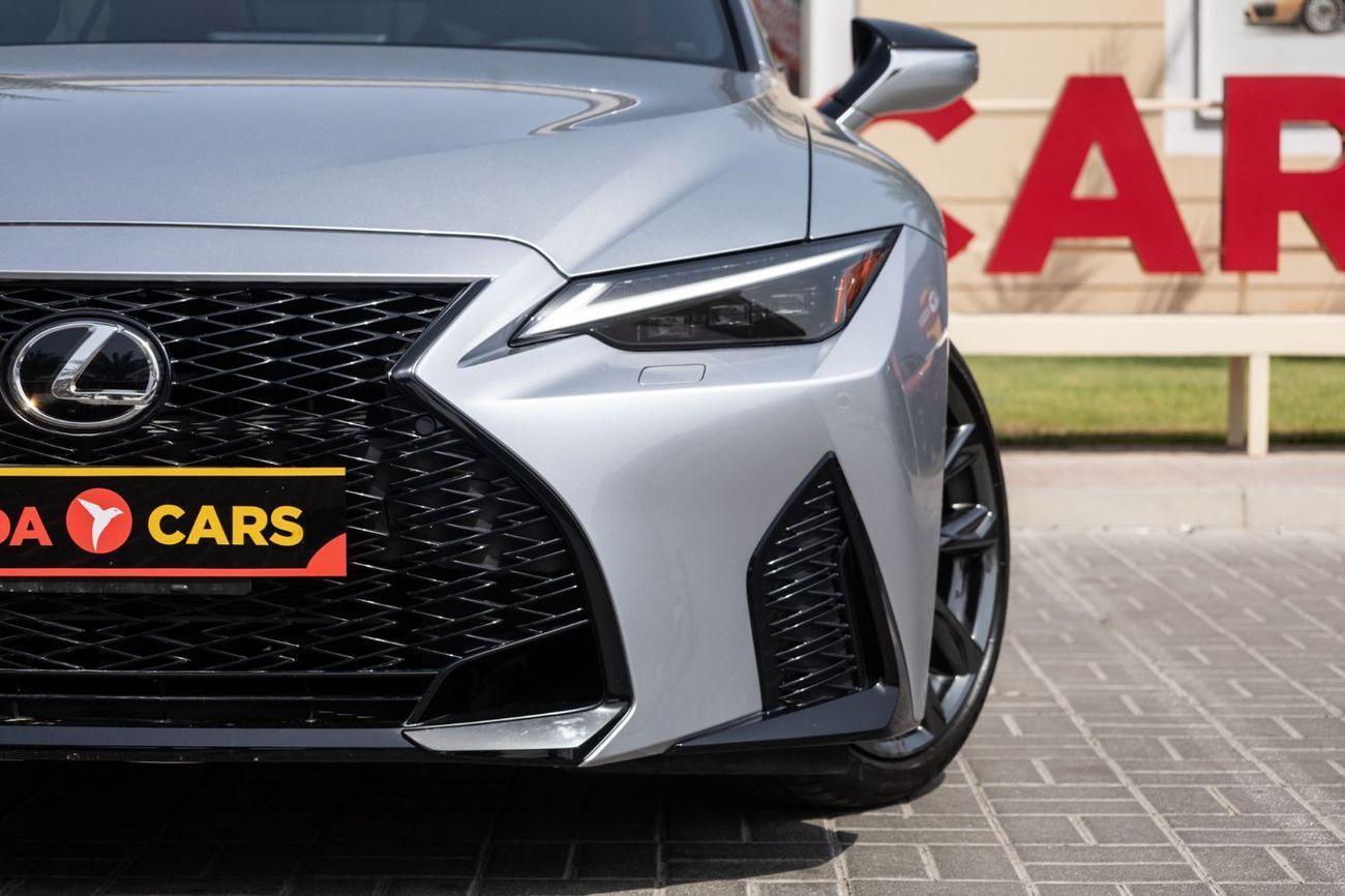 لكزس IS 350 F Sport
