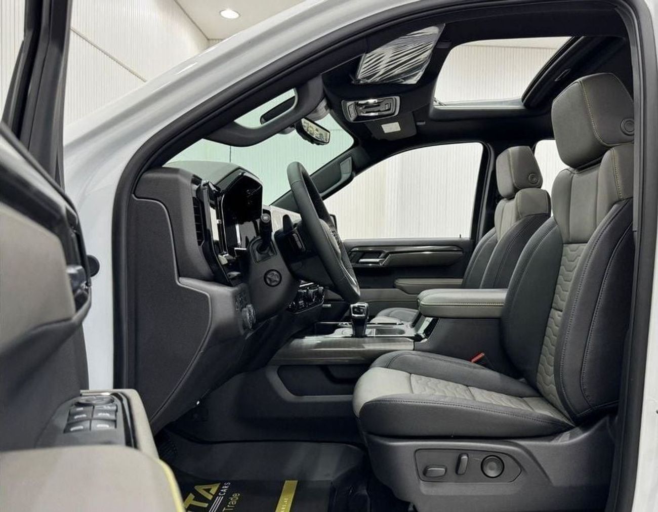 Chevrolet Silverado ZR2 (305 HP) *Brand New* 2024 Chevrolet Silverado ZR2, 3 Years Chevrolet Warranty + Service Pack, De